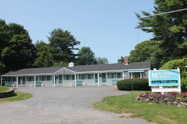Mid-Town Motel Boothbay Harbor Exterior photo